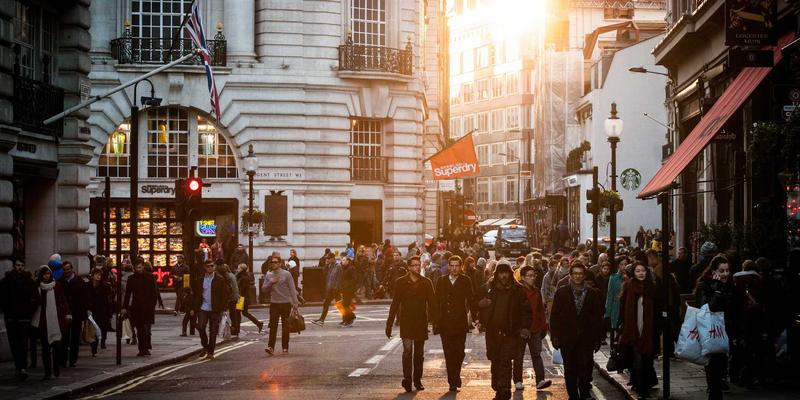 Agent Casinos中的VIP计划设计：如何通过专属福利与体验留住高价值玩家